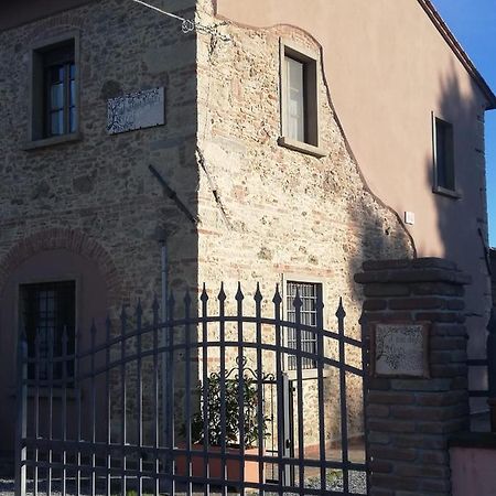瓦达L'Aia Degli Olivi公寓 外观 照片